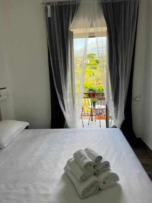 Dimora Al Vesuvio Bed & Breakfast แอร์โกลาโน ภายนอก รูปภาพ